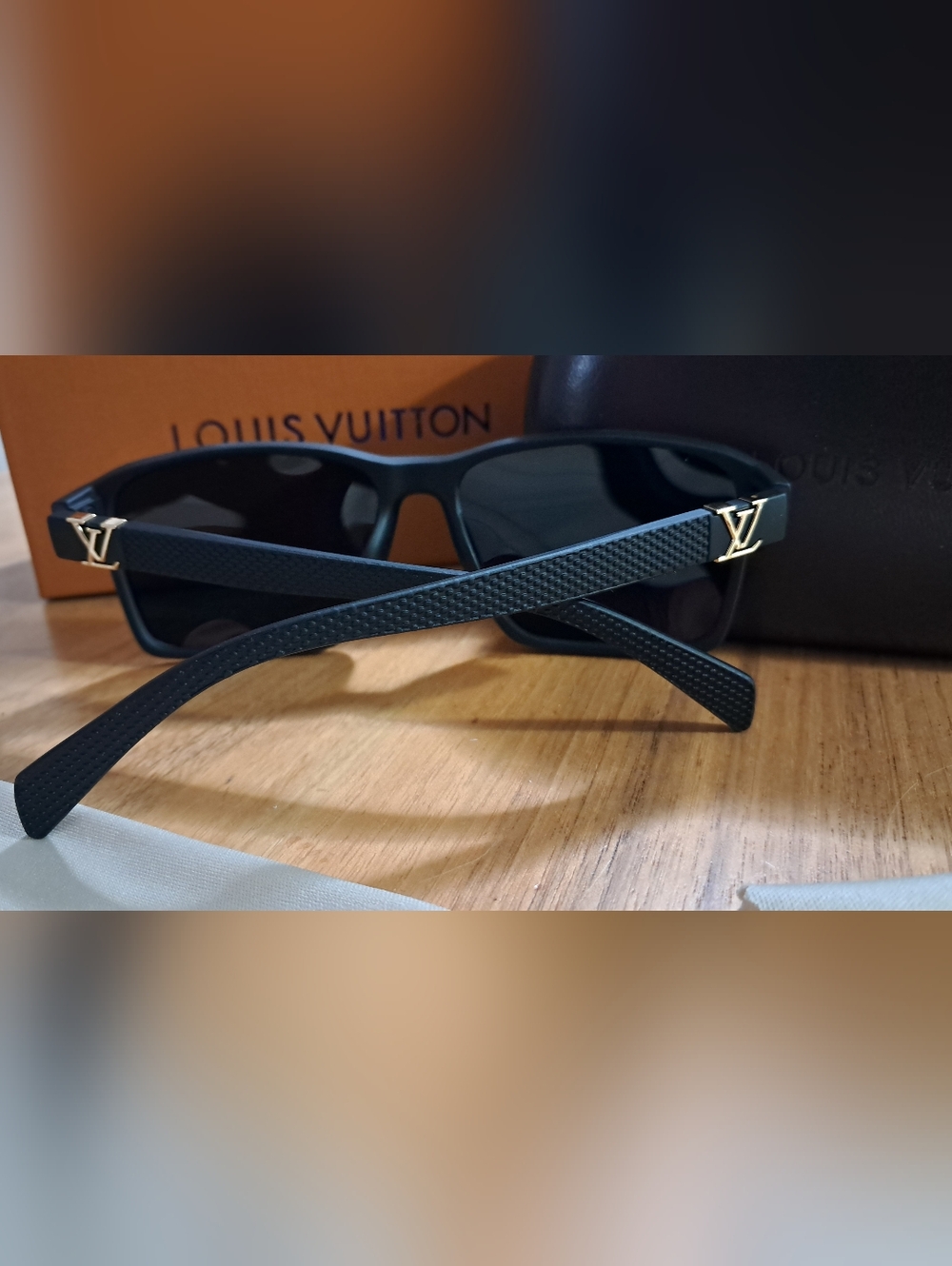 Louis Vuitton Black Frame Sunglasses with Dark Grey Lenses - Picture 7 of 11